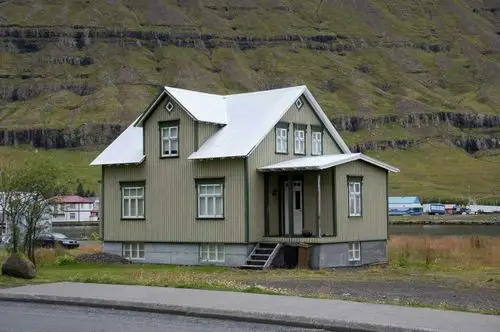 北欧自由行冰岛赛济期菲厄小镇