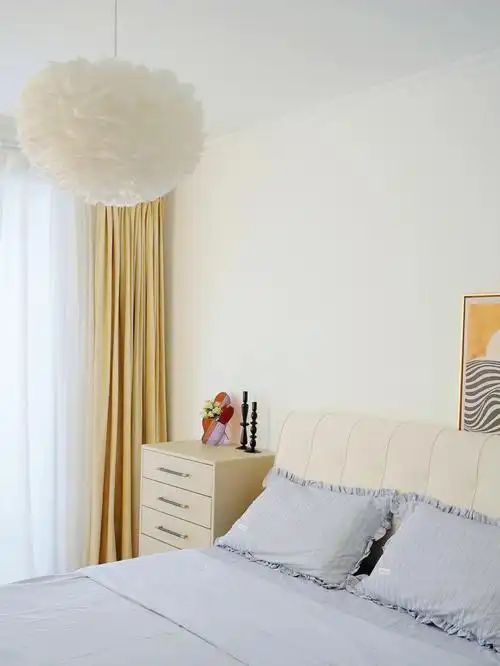 简约风卧室虽不大温馨足矣