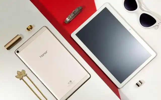 荣耀畅玩平板2配有4800mah(典型值)大容量电池配合智电5.