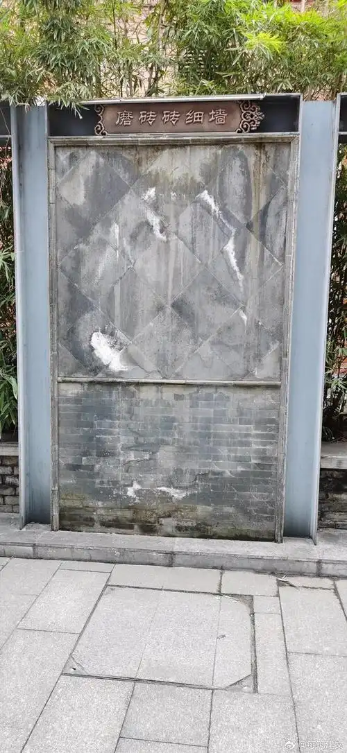 在镇江西津渡古街发现了这里的多种砖砌作法发给你们