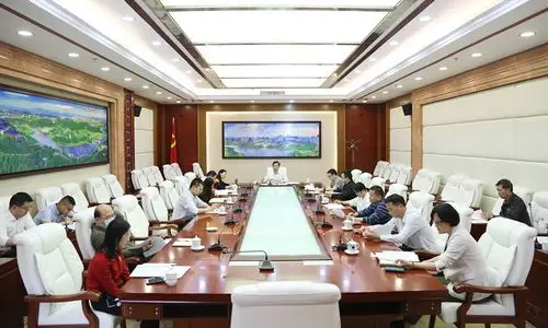 机关党史学习教育领导小组办公室召开第一次会议