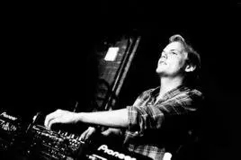 avicii-wakemeup(remix)