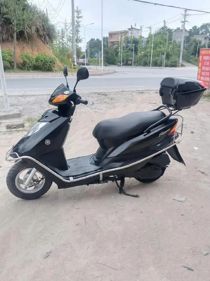 精品国三雅马哈凌鹰125.精品国三雅马哈凌鹰125,新车状态 - 抖音