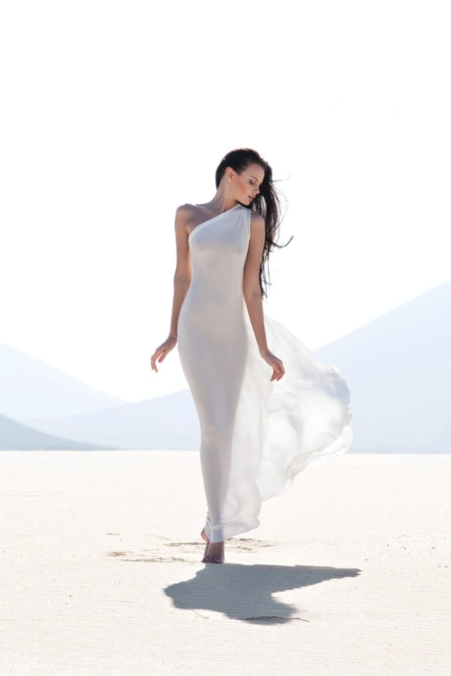 诱惑-花瓣网|陪你做生活的设计师 | _嫩模陈雅漫黑色乳胶裙肉丝裤袜