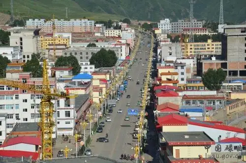 美丽的碌曲县城