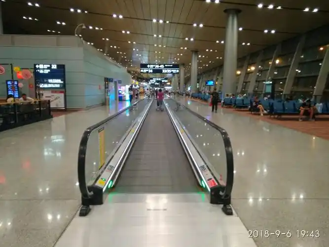 昆明机场航站楼掠影