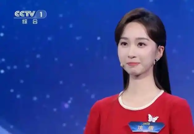 沈倩时隔39天从央视主持人大赛选手到ruc主持人大赛评委