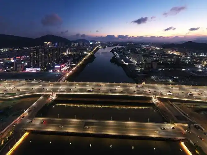 珠海市南屏大桥晚霞