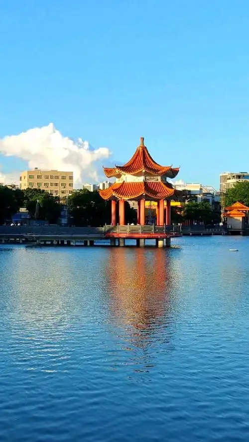 海丰县城南门湖黄昏景色,广东汕尾.-度小视