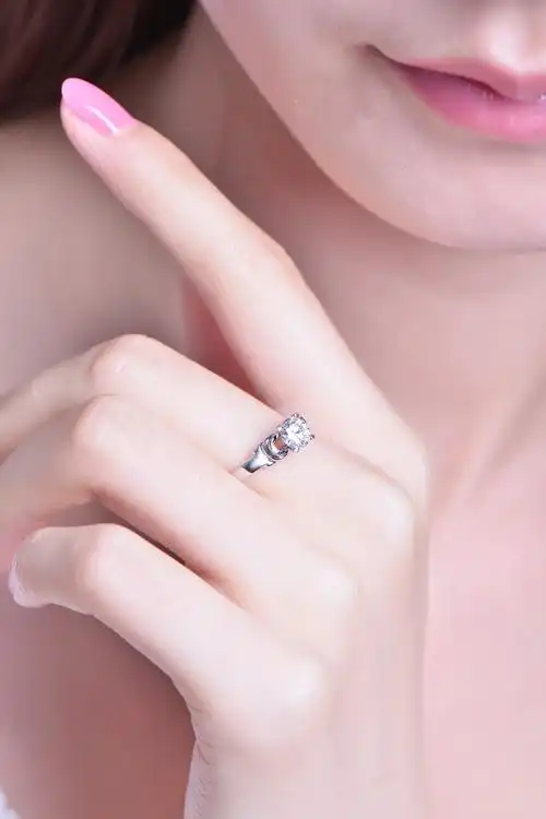 【蝶爱】 白18k金50分钻石女士戒指