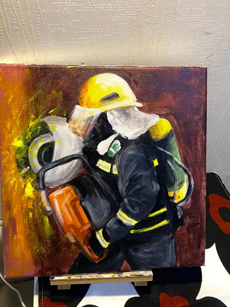 定制看置顶呦 朋友们 今日消防员手绘 # - 抖音