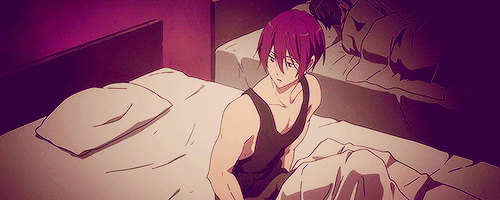 帅哥红头发床背心gif动图_动态图_表情包下载_soogif