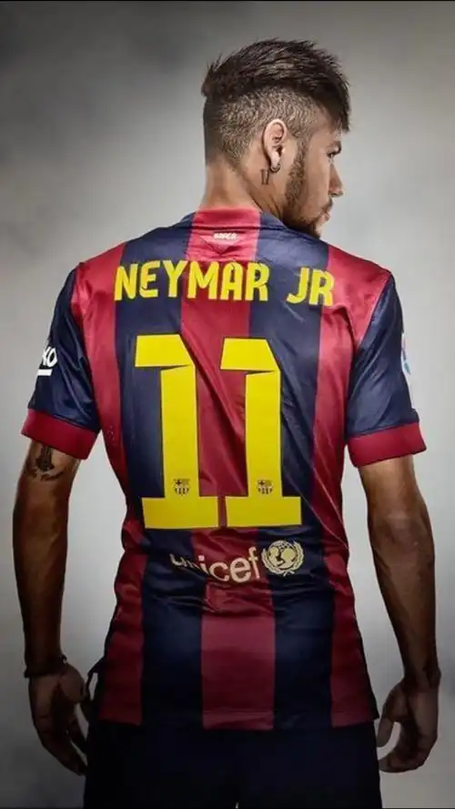 足坛巨星庆祝动作盘点——内马尔