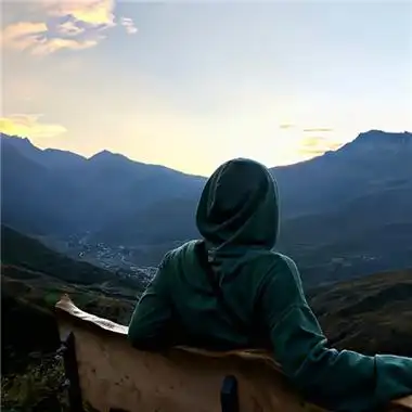 开朗阳光的男头合集_男生头像_头像大全_抖音头像_微信头像_库尔图图