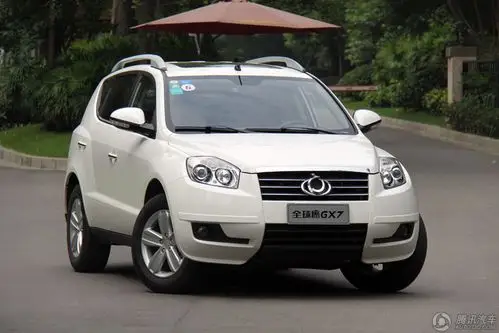 吉利gx72014款2.0自动尊贵型 11.99万 0.95万 11.04万 有