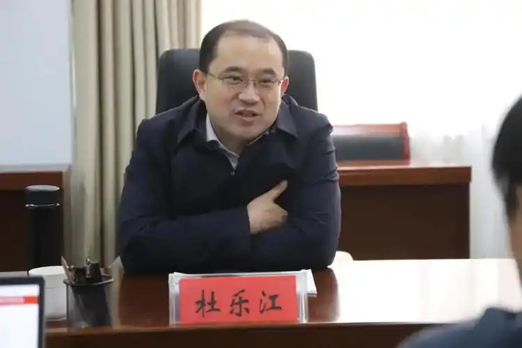 黄岛区委组织部部长职务调整