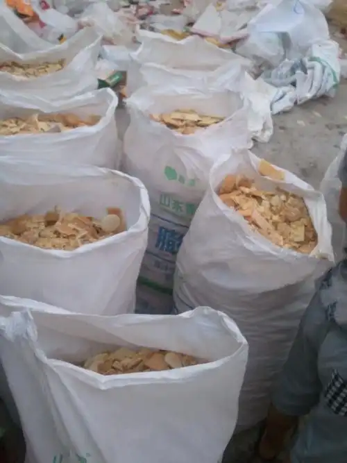 常年低价促销饼干渣 食品下脚料