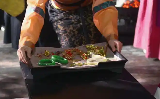 从芈姝和芈月的钗环首饰看她俩的经济实力:庶女竟比姐姐还有钱