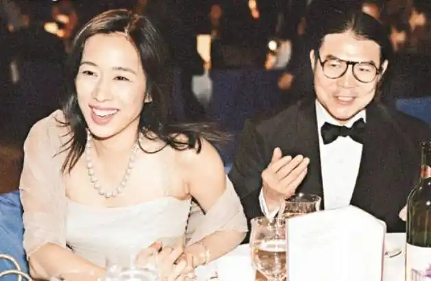 霍震霆与朱玲玲婚姻破裂,霍震寰与陈琪琪苦恋10年,相伴到老