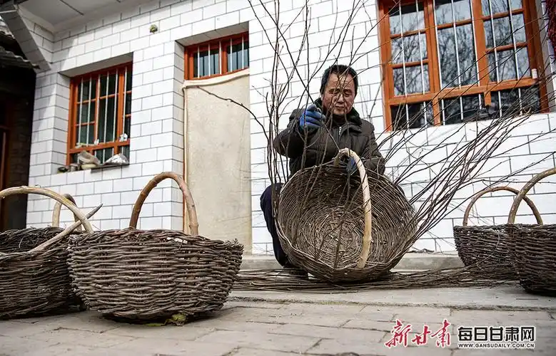 合水县赵俊社:"荆条编筐"只为传承老手艺