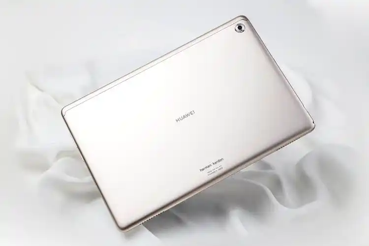 华为平板m5青春版智能语音亮点多 轻松惬意随心享