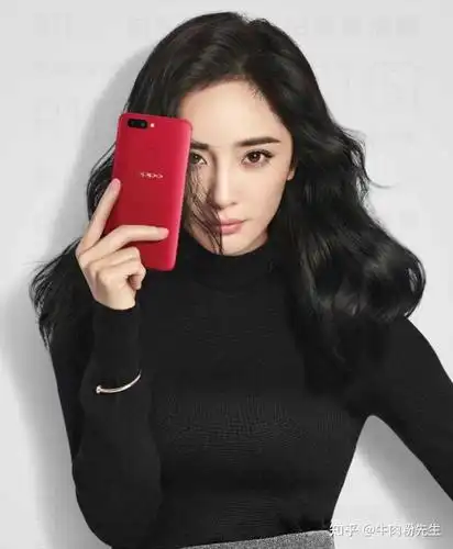 oppo对realme真好,把杨幂这个代言人都让了,不过这个谐音梗算是成立了