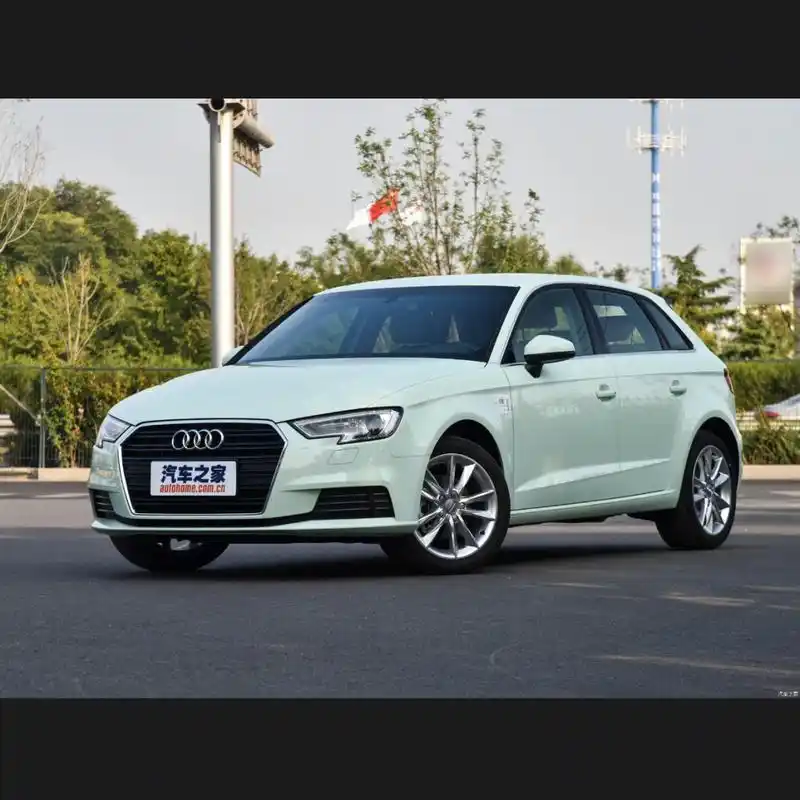 推荐小姐姐人生中第一辆车 奥迪a3两箱薄荷绿 外观清晰运动 操控灵活