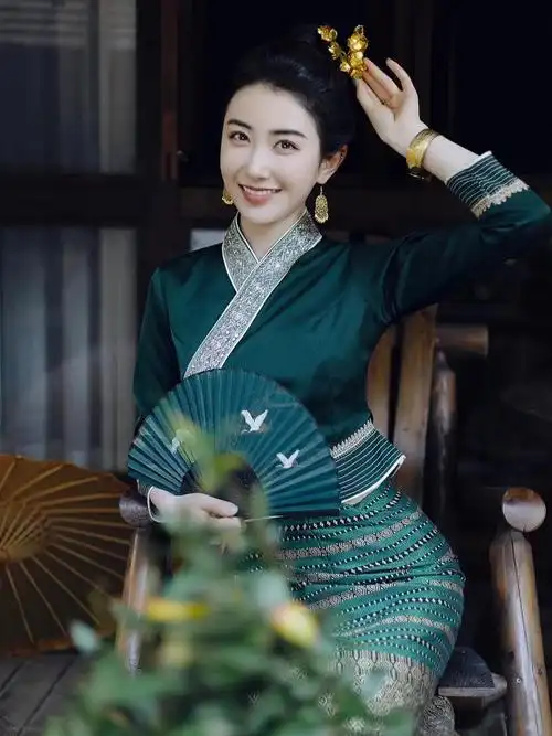 西双版纳傣装|傣妹