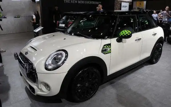 宝马最小的车型最适合女生开的车卖的就是一种生活理念