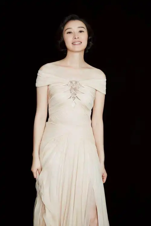 翻到吴越的一组照片真的是太美了