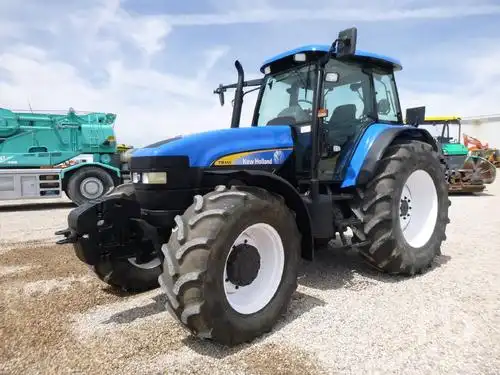 纽荷兰 tm155 4wd 前驱拖拉机生产年份:2004年使用小时:全新未用6月7