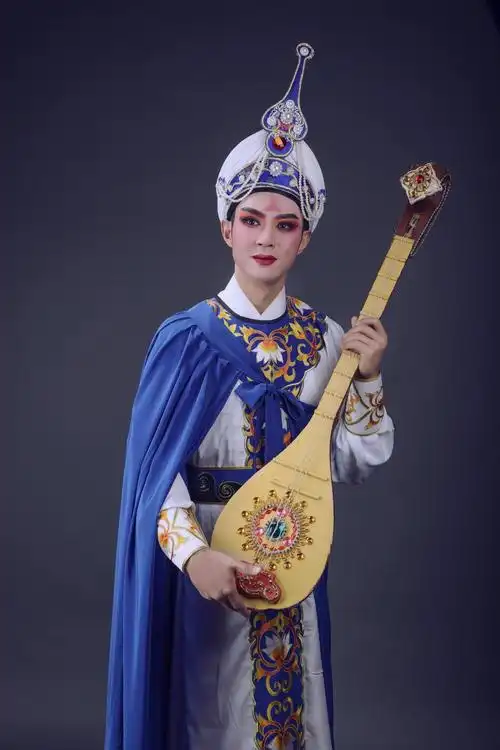 越剧《沙漠王子·算命》"手抚琴儿心悲惨"(曹伟业)