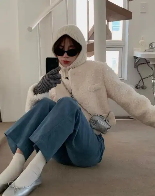 ins时尚博主ddaeunnn的秋冬低调淡雅的韩风穿搭