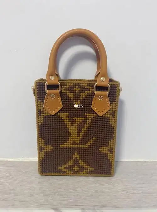 十字绣lv小号手提包