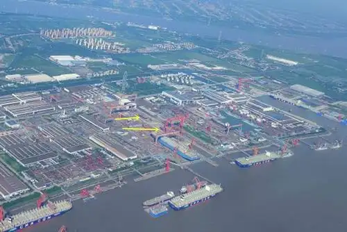要准备开始下水了?江南造船厂4号船坞清空,003型航母开始合拢