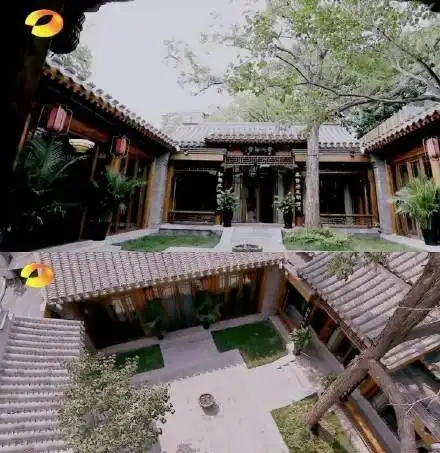 王刚北京四合院首次曝光家中收藏也很惊人网友现实版和