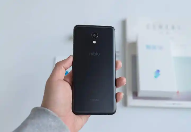 小圆点回归 侧边指纹,千元全面屏新标杆魅蓝s6开箱图赏