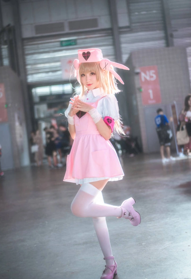 可爱的白丝长腿cos小姐姐,网友:这也太可爱了