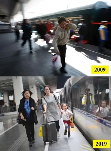 上图:2009年春运首日,广州火车站,乘客背着行李,快步奔向列车.