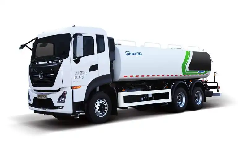 25t洒水车 宇通环卫洒水车具有路面冲洗,洒水降尘等多种功能,主要用于