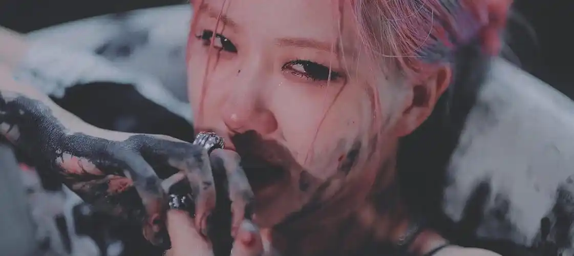 blackpink朴彩英表现力感染力绝了 回归新发色与极具