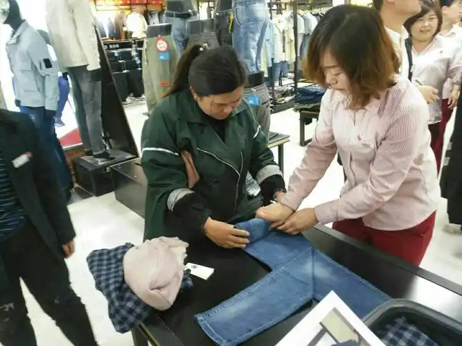 写美篇男装商场~~~衣物收纳小技巧 季节交替,衣服更替,是不是总感觉