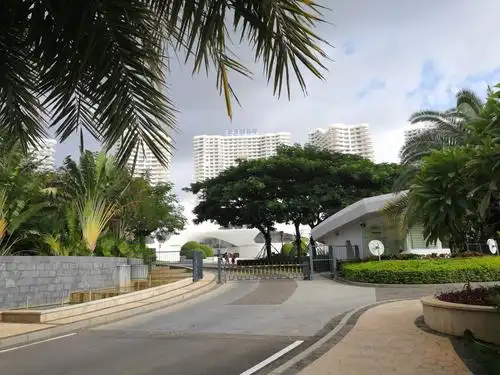 波波利海岸小区大门