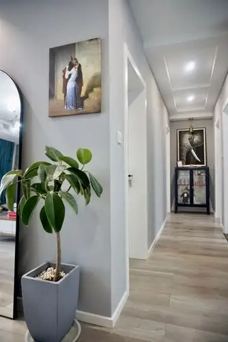 走廊天花吊顶设计案例 看哪种适合你的房子在吊顶设计中,凸造型是一种