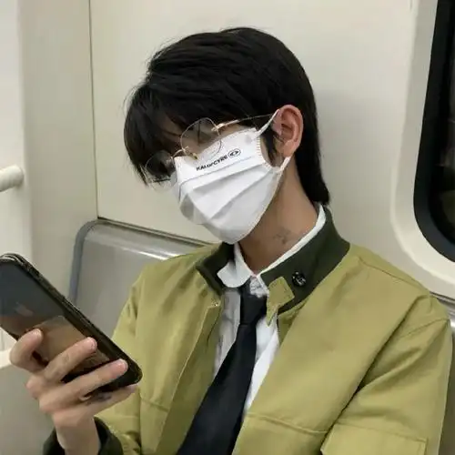 帅气真人不露脸戴口罩男生头像2022冷酷口罩男头图片