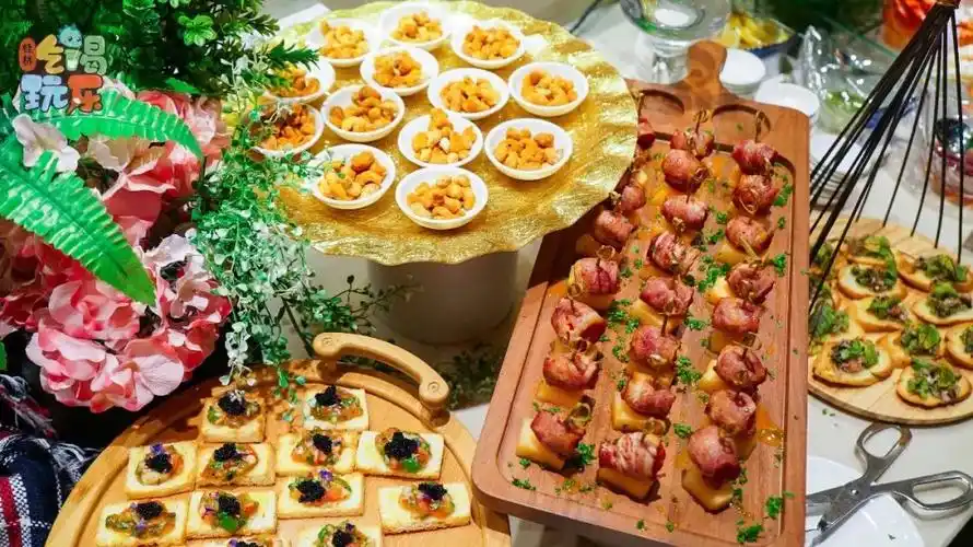 五星级酒店的轻奢特色自助1张毛爷爷吃百款殿堂级美食更有免费大餐等