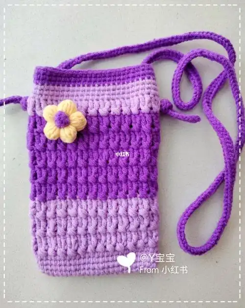 0钩针7815包体:r1:包底起25ch,倒2回钩23x,w,22x