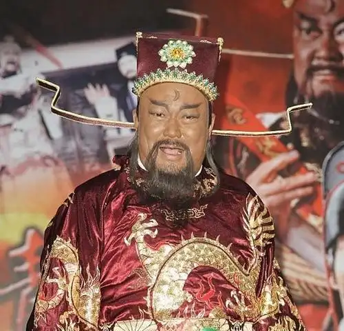 包青天为什么可以穿龙袍?其实我们都被电视剧欺骗了