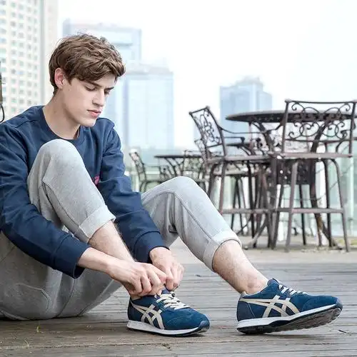 鬼冢虎onitsuka tiger运动休闲鞋男鞋 复古板鞋慢跑鞋d430l- 2550