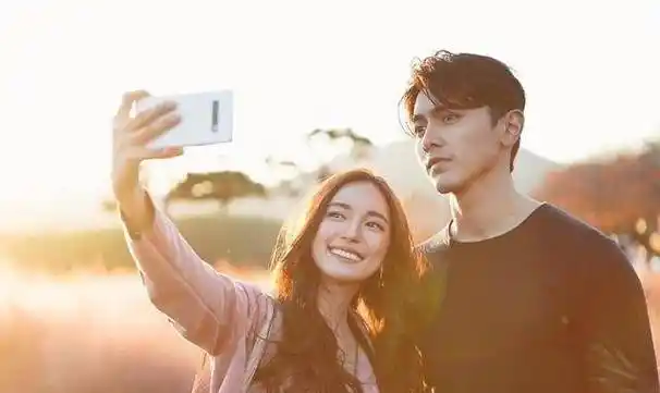 泰星bua和pon二搭《珠光璀璨》,相爱相杀带感又甜蜜!_爱情_粉色_一身